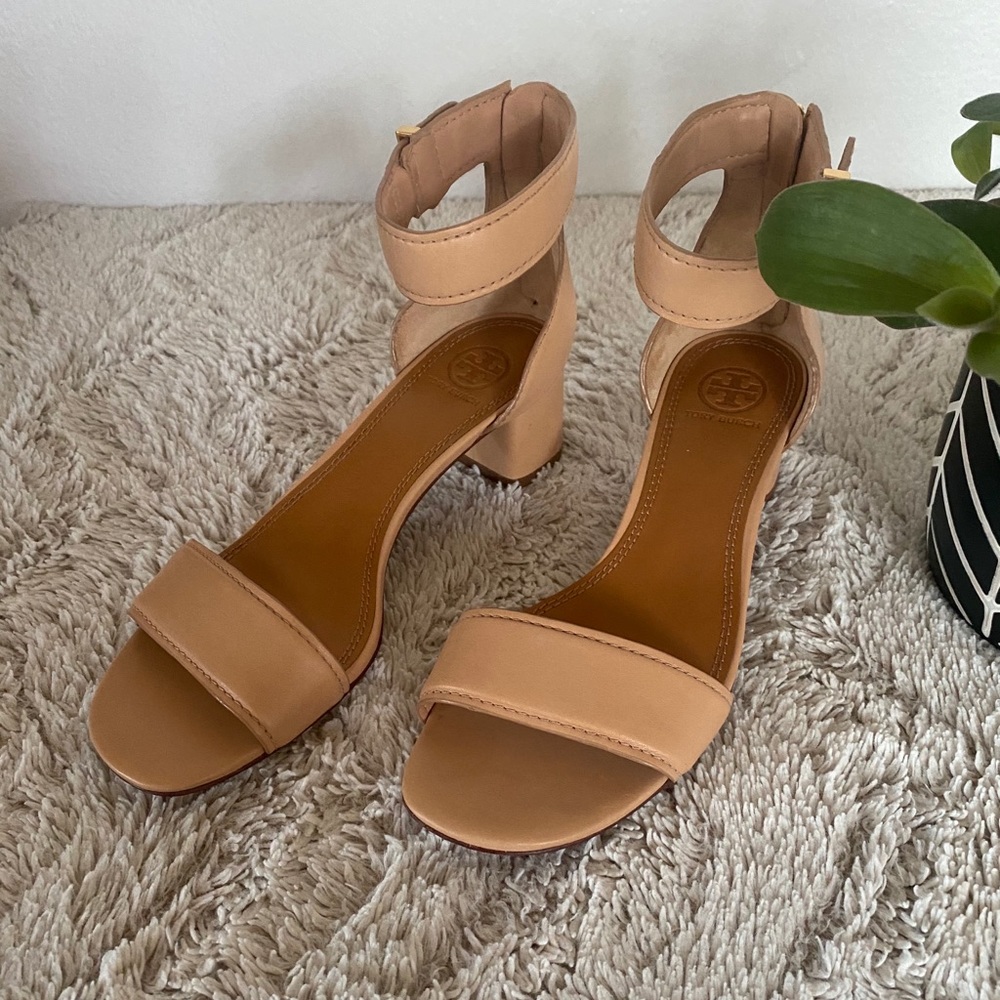 COPY - Tory Burch Tana Anklewrap City Sandal Nude Color